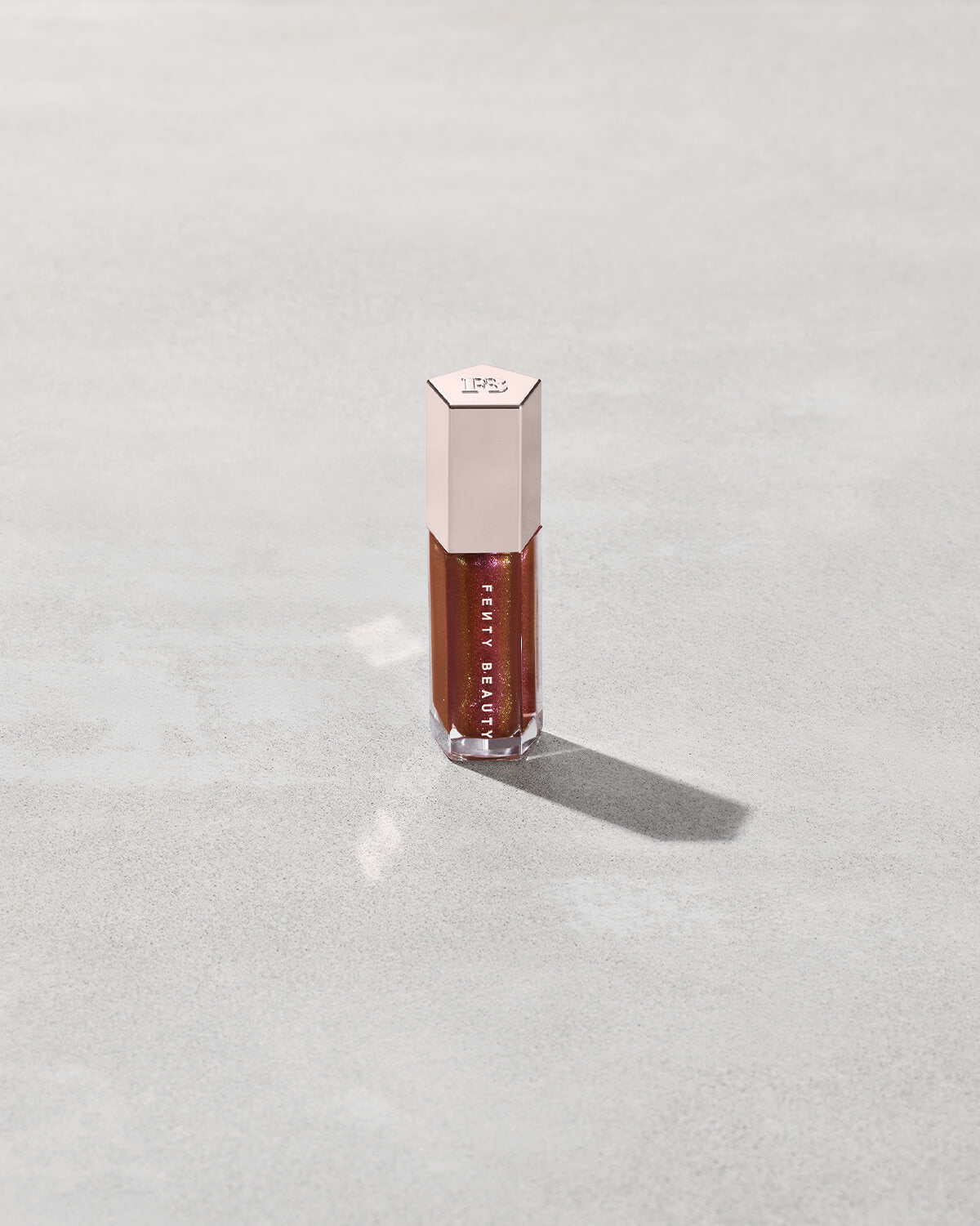 Gloss Bomb Universal Lip Luminizer ?? Hot Chocolit Fantasy