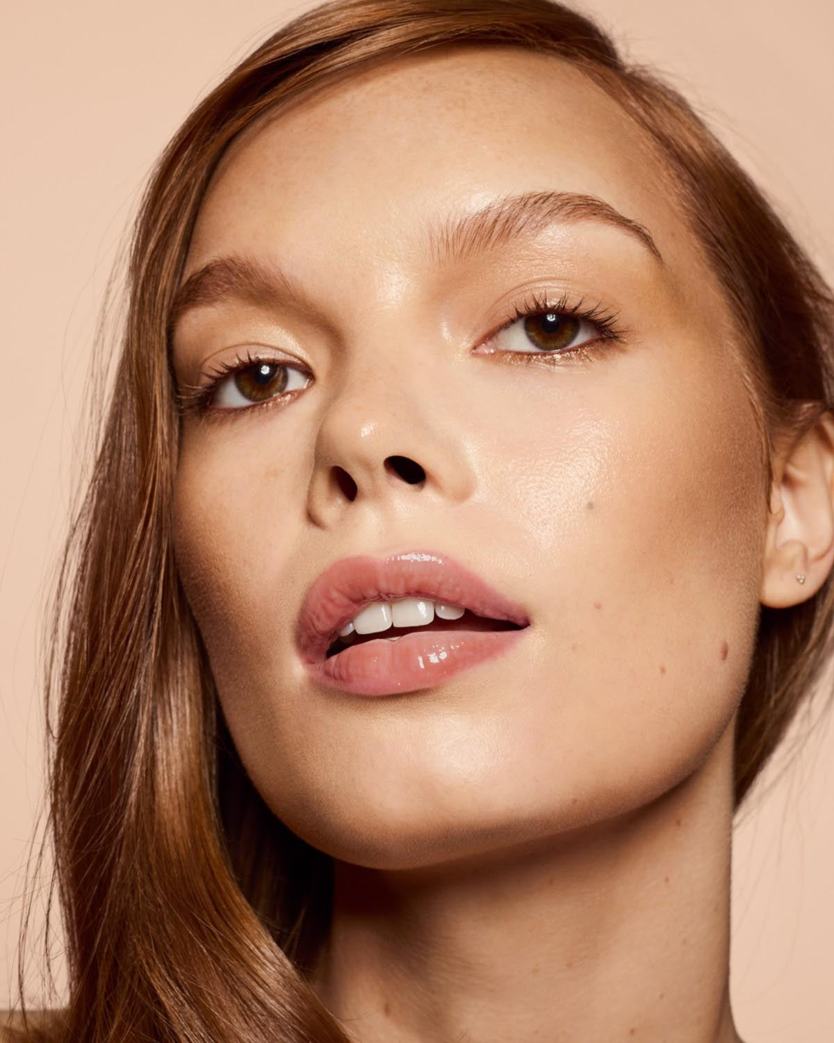 Gloss Bomb Heat Universal Lip Luminizer + Plumper ?? Fenty Glow Heat - Image 2