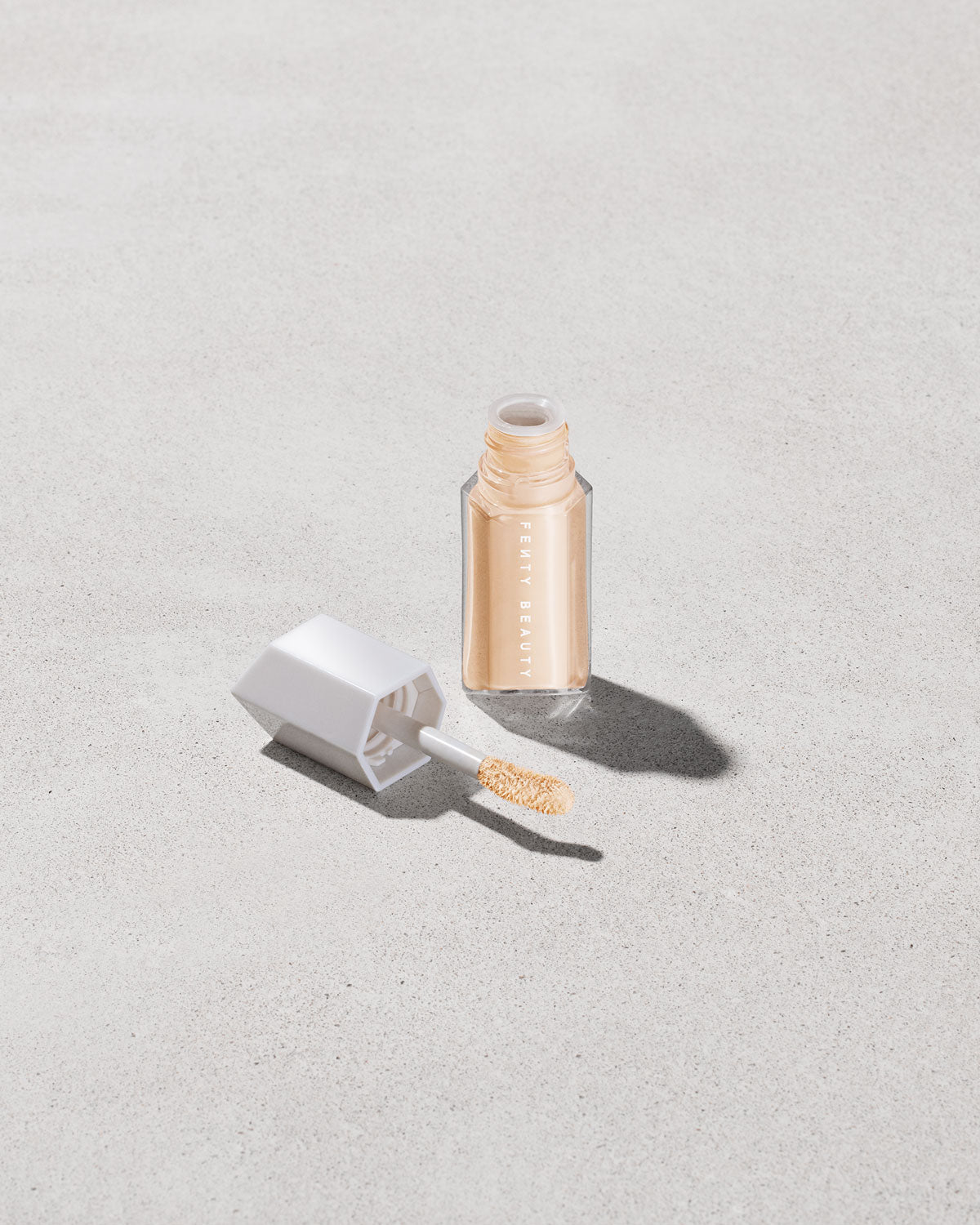 We're Even Hydrating Longwear Concealer ?? 160W - Image 14