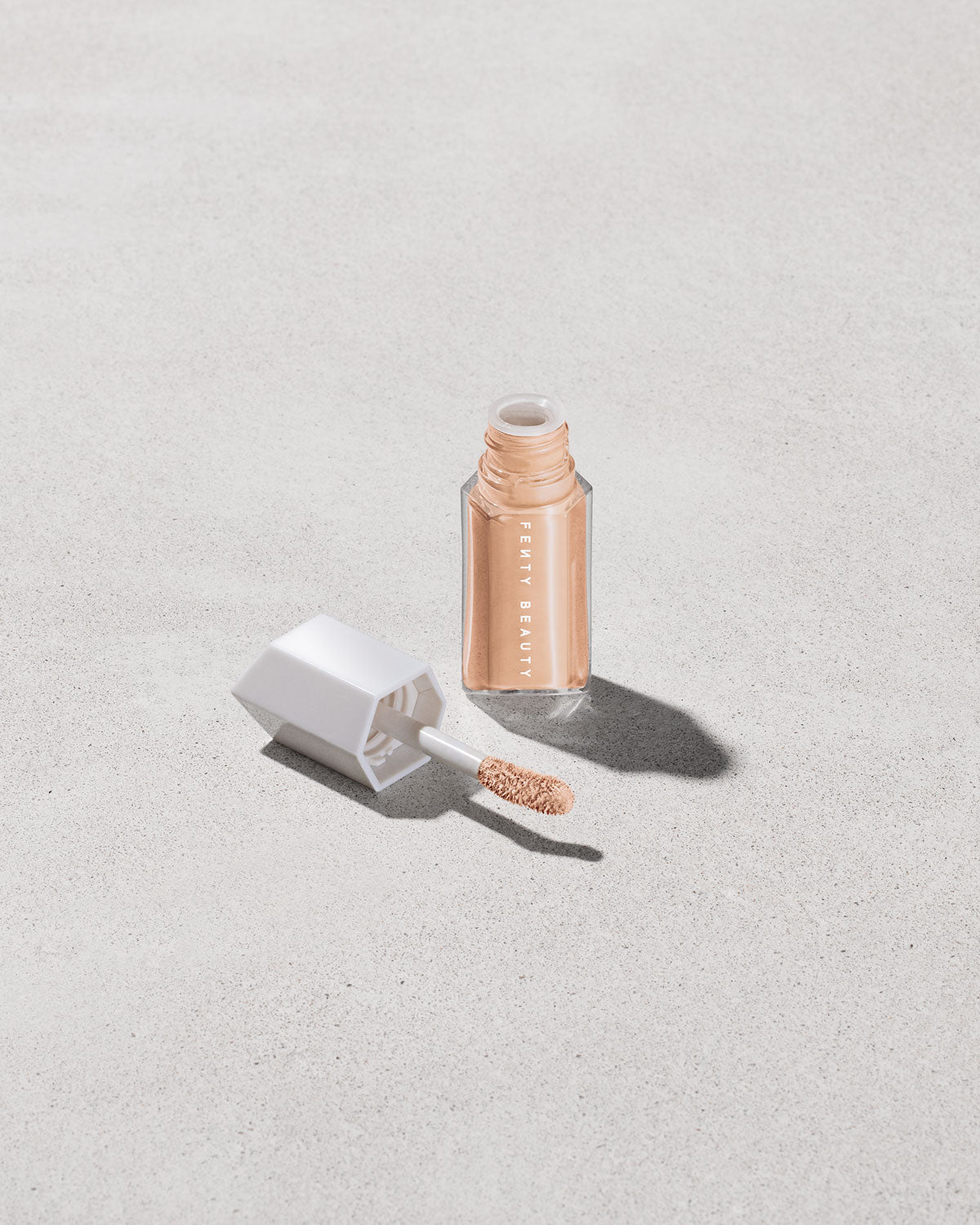 We're Even Hydrating Longwear Concealer ?? 250W - Image 15