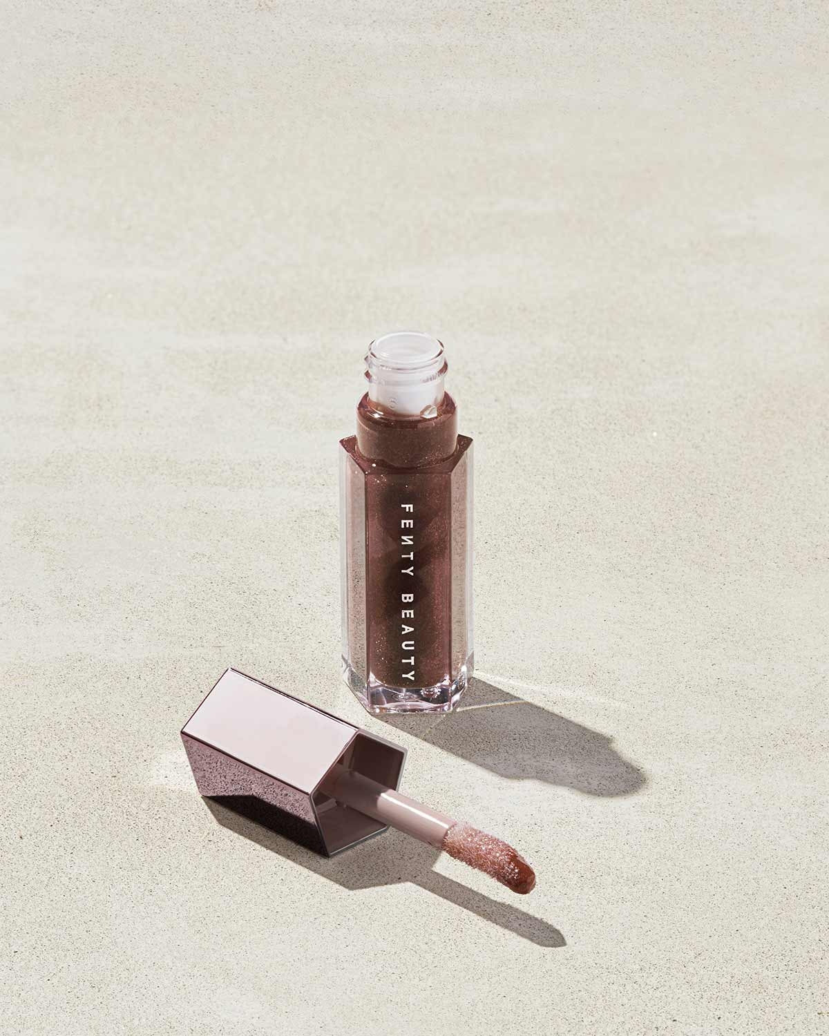 Gloss Bomb Universal Lip Luminizer ?? Hot Chocolit - Image 11