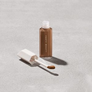 We're Even Hydrating Longwear Concealer ?? 445N