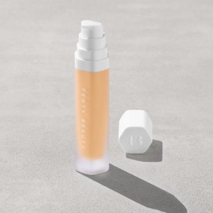 Soft'lit Naturally Luminous Longwear Foundation ?? 250