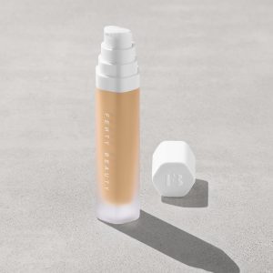 Soft'lit Naturally Luminous Longwear Foundation ?? 290