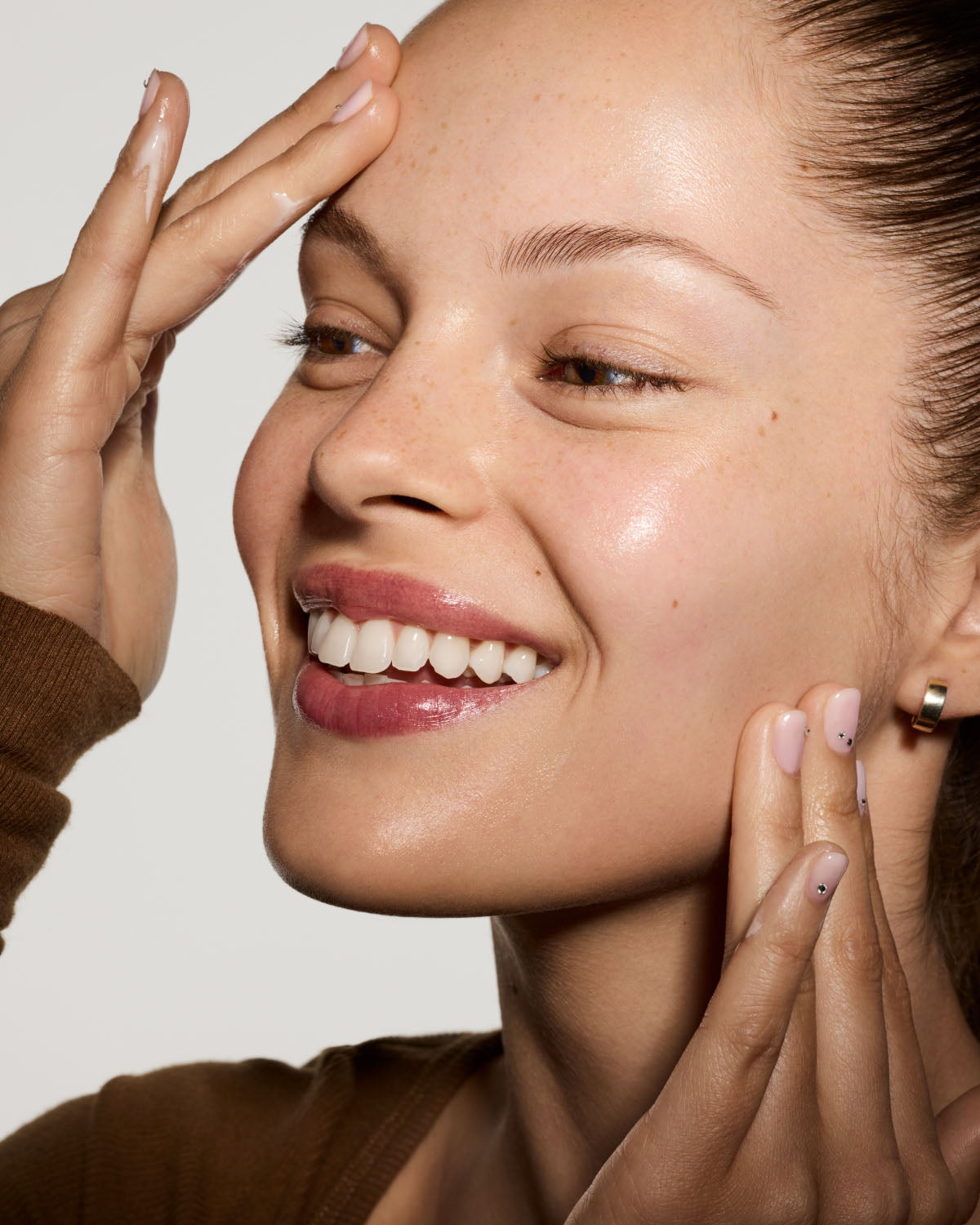 Hydra Vizor Broad Spectrum Mineral SPF 30 Sunscreen Moisturizer Refill - Image 7